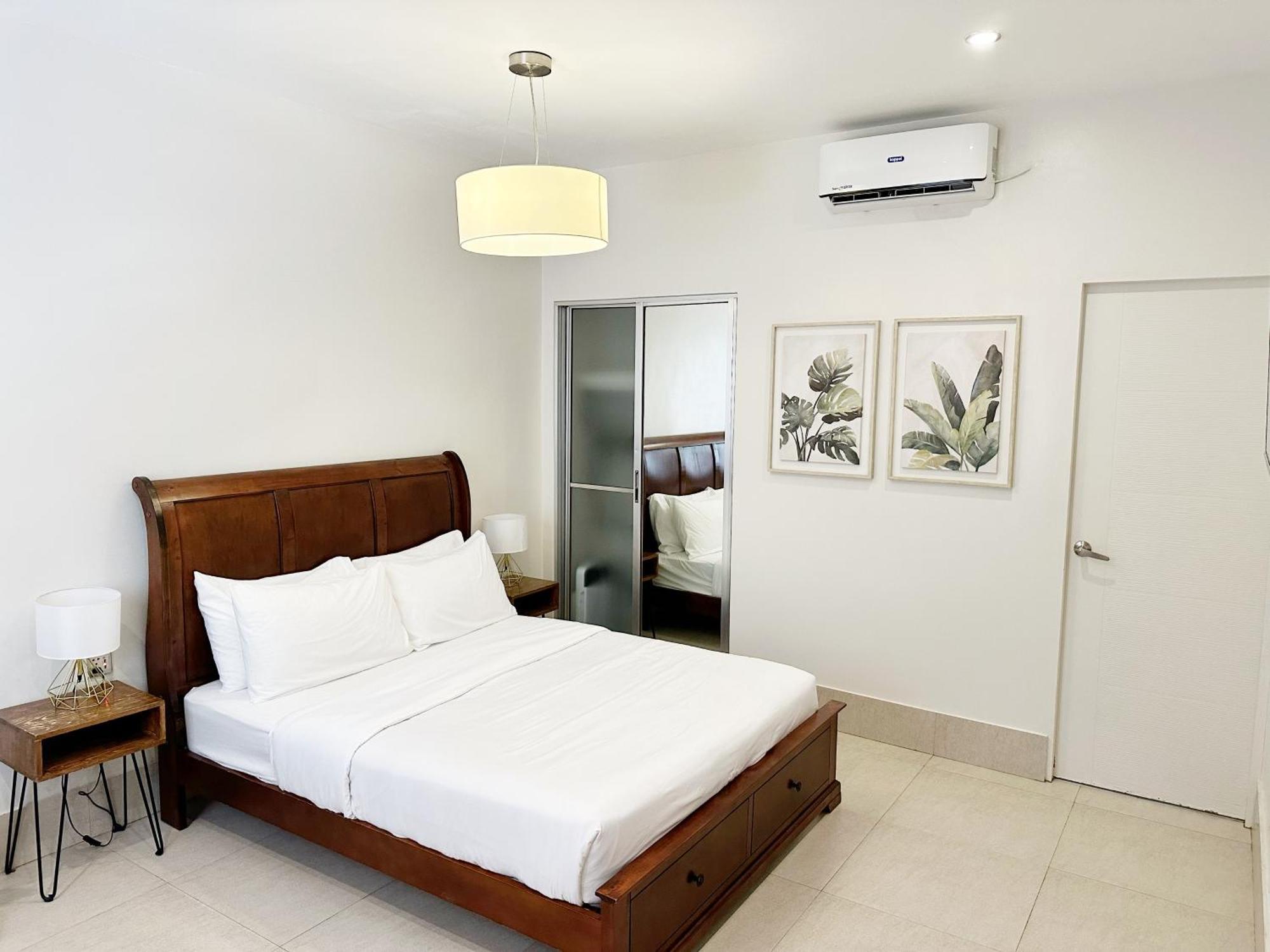 ฮาร์มาน สวีท โมลโบล Hotel โมอัลโบอัล ภายนอก รูปภาพ
