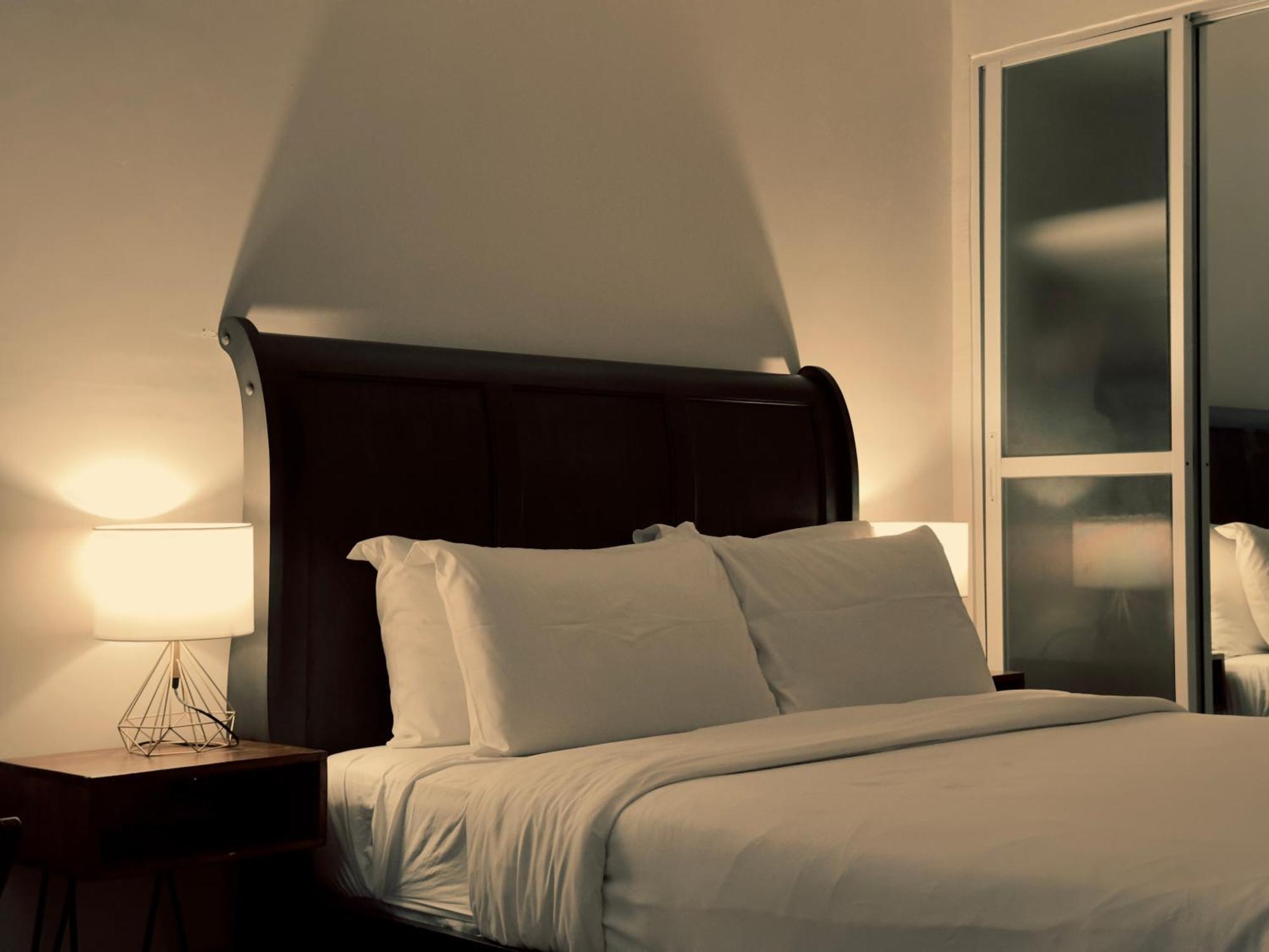 ฮาร์มาน สวีท โมลโบล Hotel โมอัลโบอัล ภายนอก รูปภาพ